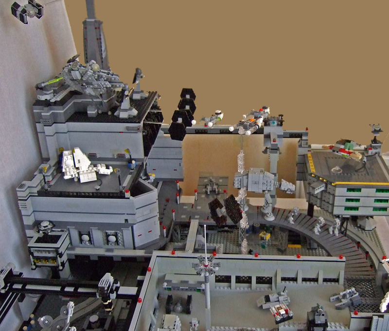 Illustration for article titled The Mother of All Lego Star Wars Battles